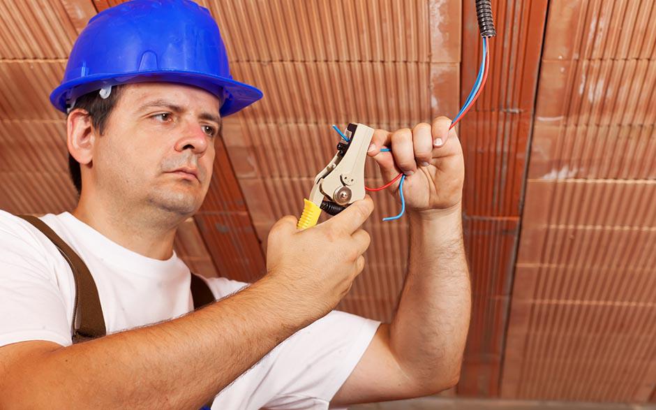 devis renovation électrique Voisins-le-Bretonneux